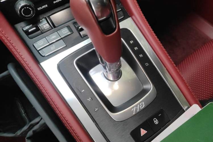 Used Porsche 718 2018 Boxster 2.0T Gear Lever