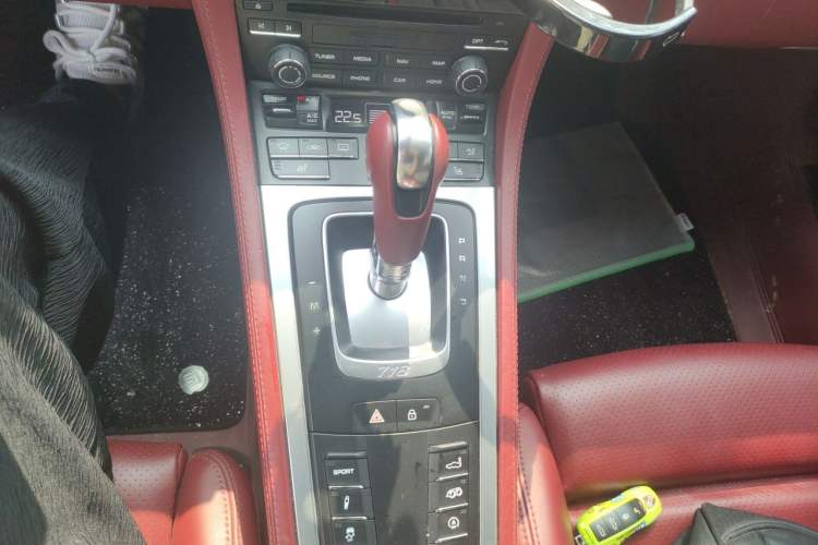 Used Porsche 718 2018 Cayman 2.0T Gear Lever