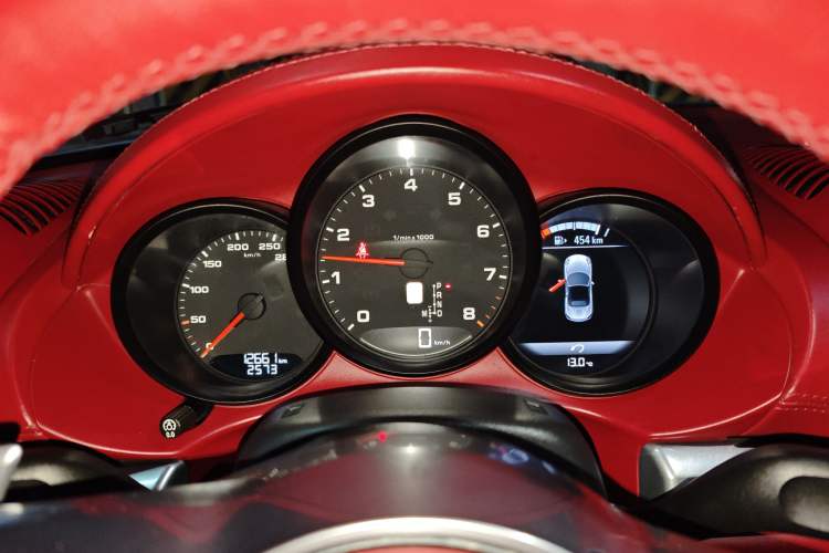 Used Porsche 718 2018 Boxster 2.0T Instrument Cluster