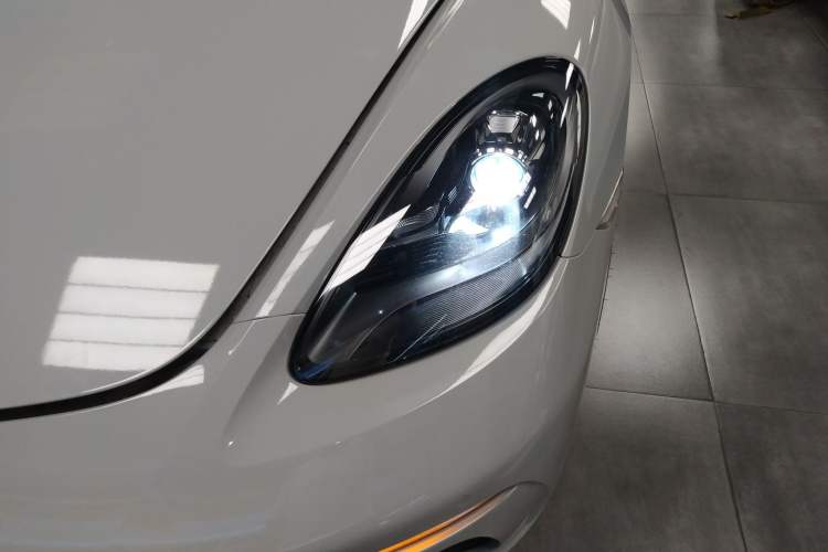 Used Porsche 718 2018 Cayman 2.0T Left Front Headlight