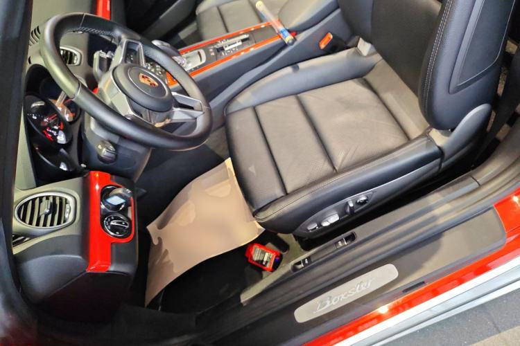 Used Porsche 718 2018 Boxster 2.0T Left Front Seat