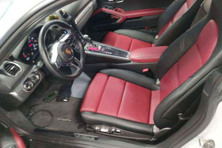 Used Porsche 718 2018 Cayman 2.0T Left Front Seat