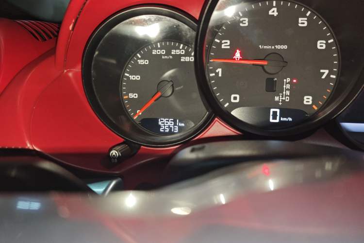 Used Porsche 718 2018 Boxster 2.0T Odometer Close Up
