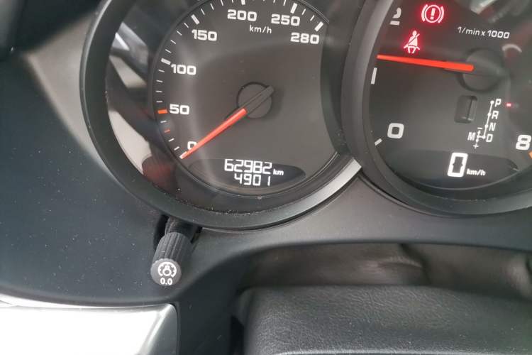 Used Porsche 718 2018 Cayman 2.0T Odometer Close Up
