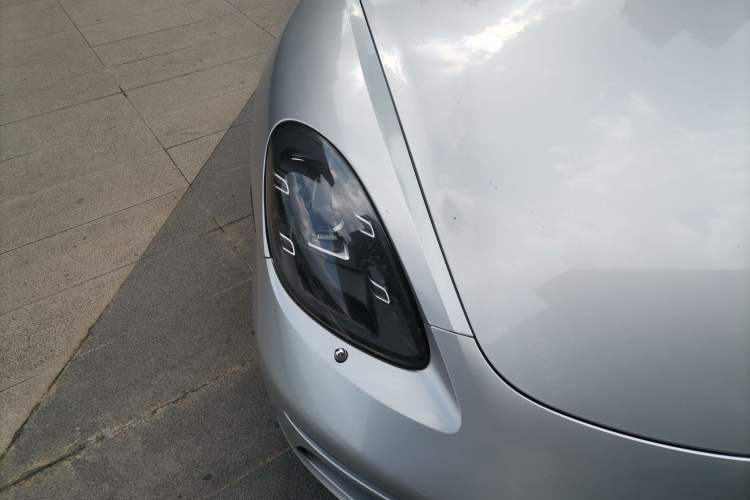 Used Porsche 718 2018 Cayman 2.0T Right Front Headlight