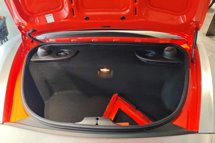 Used Porsche 718 2018 Boxster 2.0T Trunk
