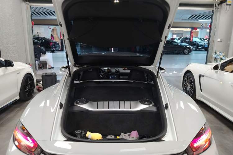 Used Porsche 718 2018 Cayman 2.0T Trunk