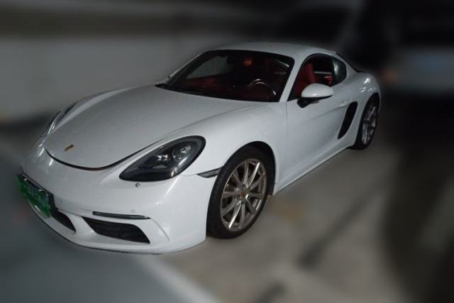 Używany Porsche 718 2018 Cayman 2.0T