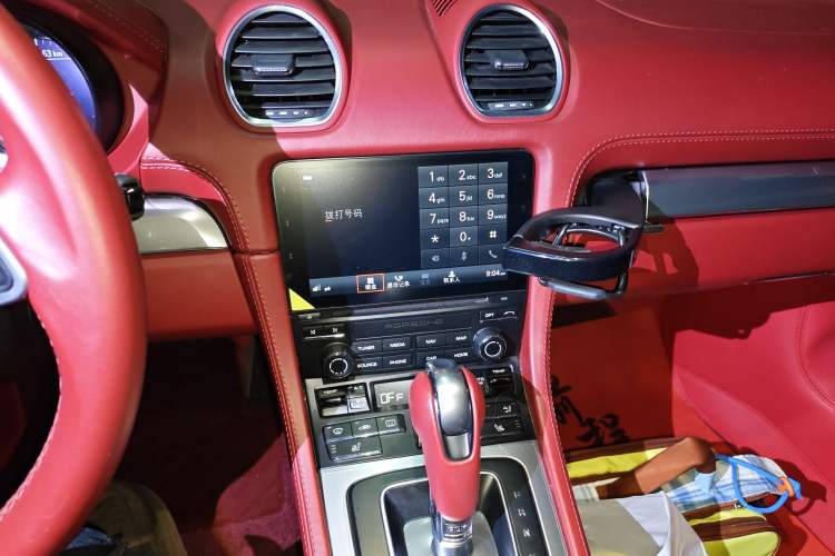 Used Porsche 718 2018 Cayman 2.0T Audio And AC Panel