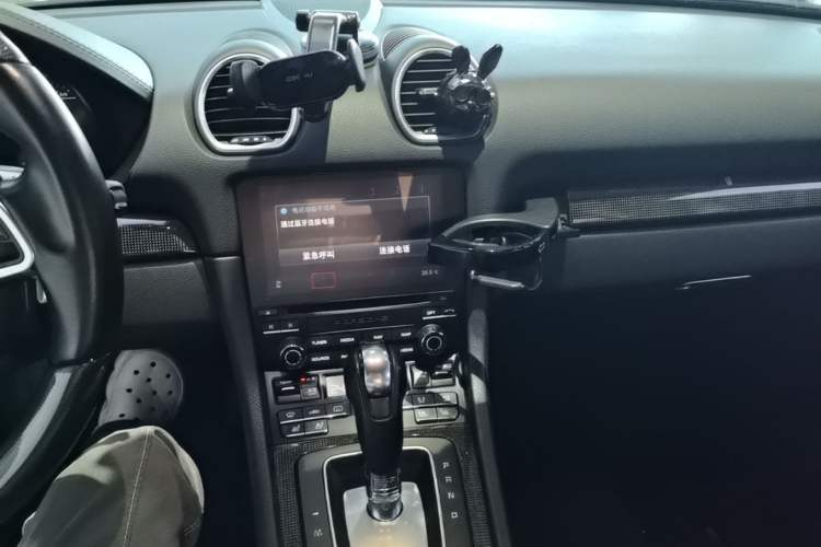 Used Porsche 718 2018 Cayman 2.0T Audio And AC Panel