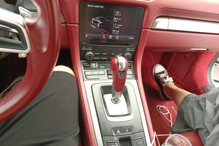 Used Porsche 718 2018 Boxster 2.0T Audio And AC Panel