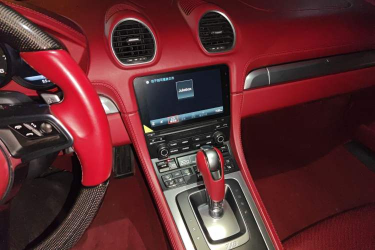 Used Porsche 718 2018 Cayman 2.0T Audio And AC Panel