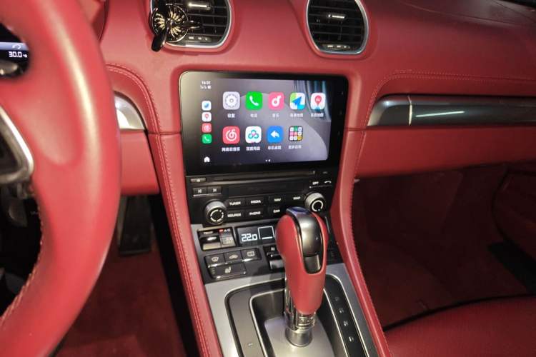 Used Porsche 718 2018 Boxster 2.0T Audio And AC Panel