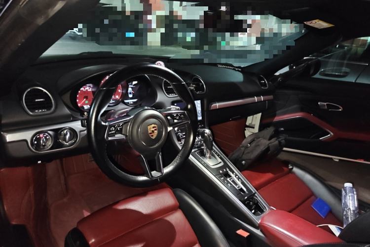 Used Porsche 718 2018 Boxster 2.0T Center Console