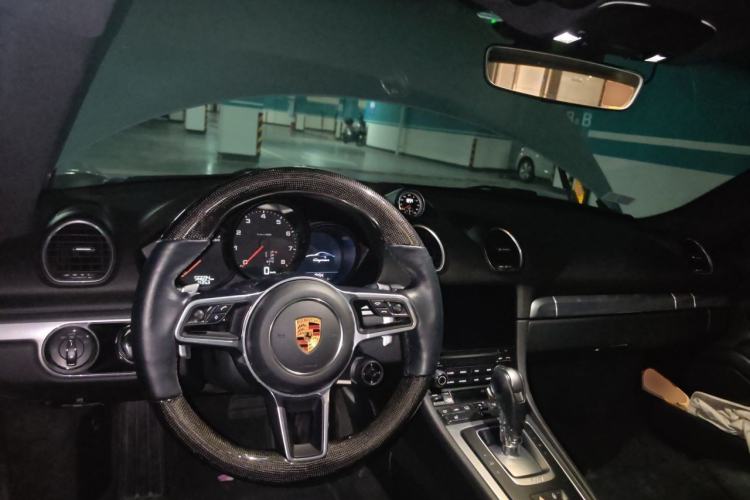 Used Porsche 718 2018 Cayman 2.0T Center Console