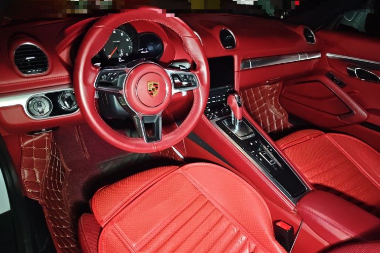 Used Porsche 718 2018 Boxster 2.0T Center Console