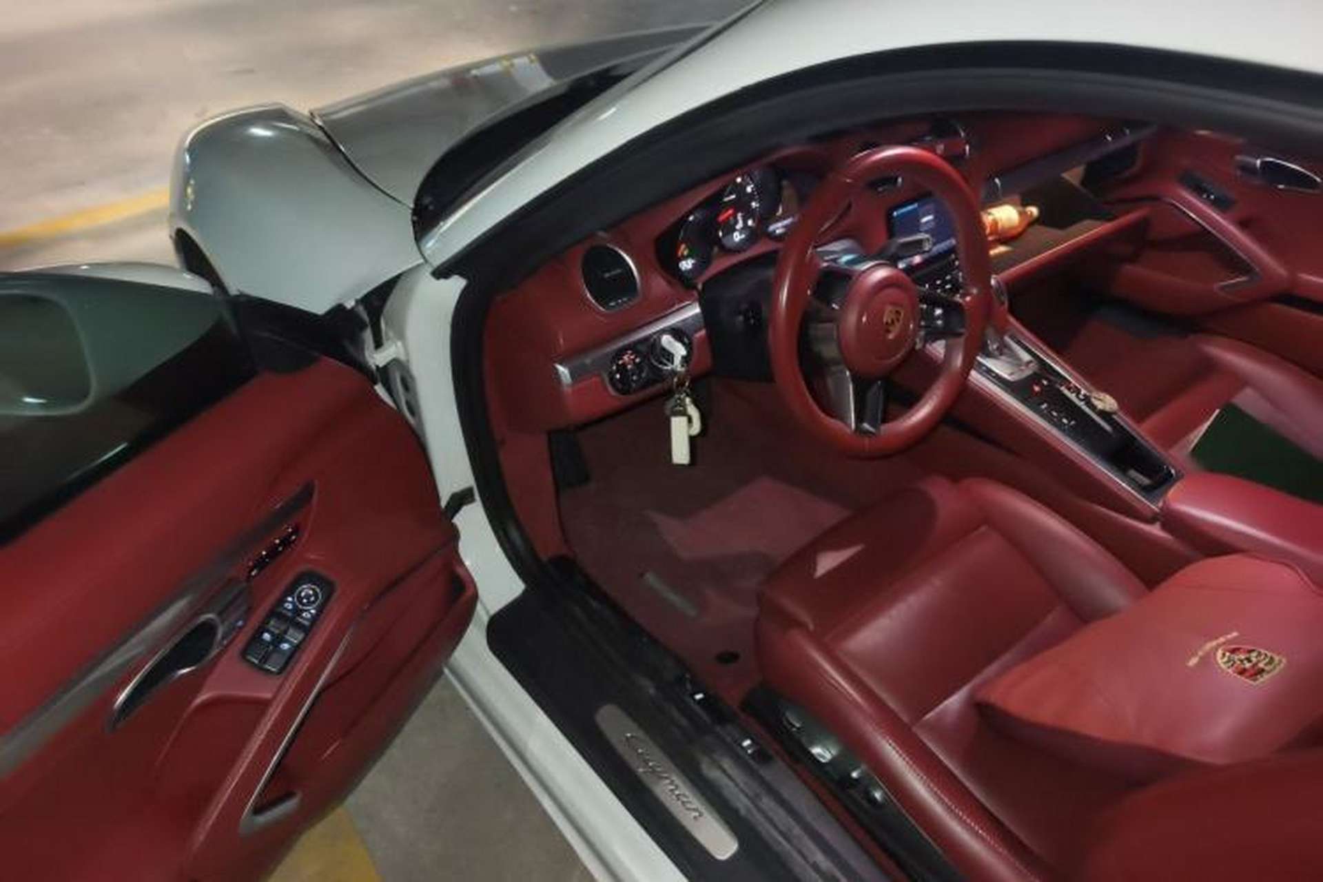 Used Porsche 718 2018 Cayman 2.0T Driver Seat