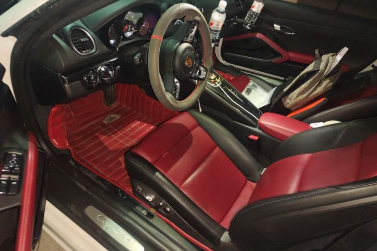 Used Porsche 718 2018 Cayman 2.0T Driver Seat