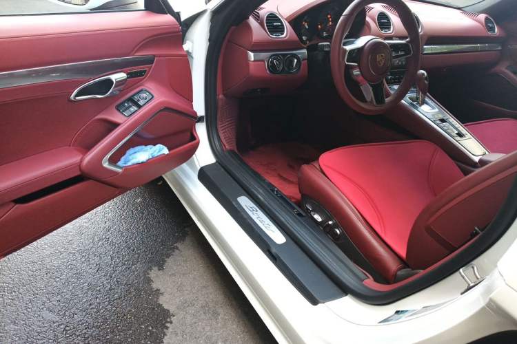 Used Porsche 718 2018 Boxster 2.0T Driver Seat