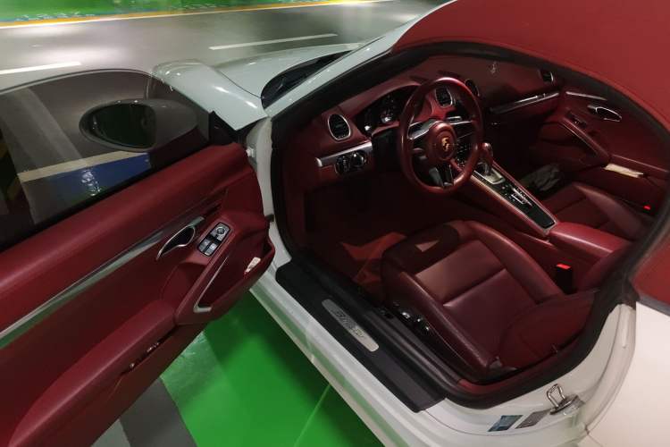 Used Porsche 718 2018 Boxster 2.0T Driver Seat