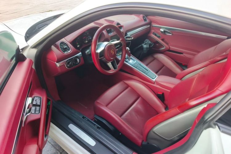 Used Porsche 718 2018 Cayman 2.0T Driver Seat