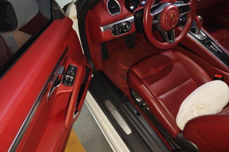 Used Porsche 718 2018 Boxster 2.0T Driver Seat