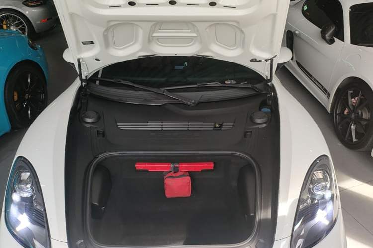 Used Porsche 718 2018 Boxster 2.0T Engine Bay