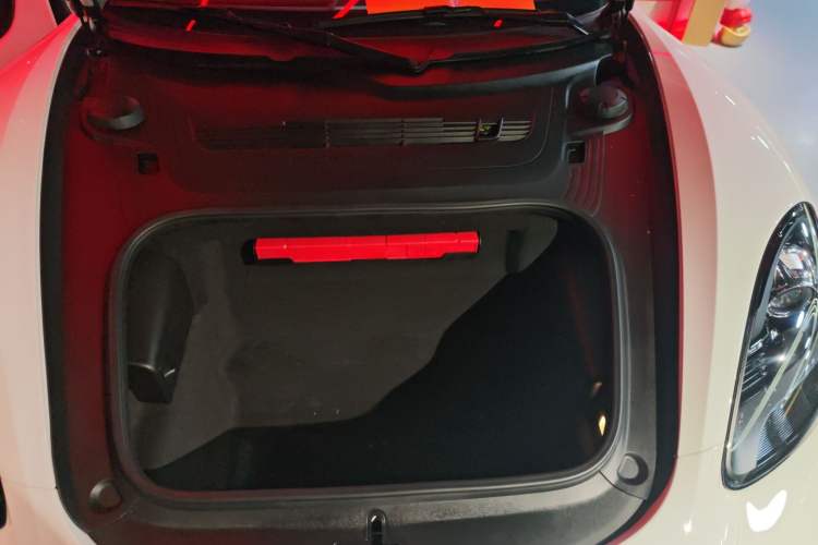 Used Porsche 718 2018 Boxster 2.0T Engine Bay