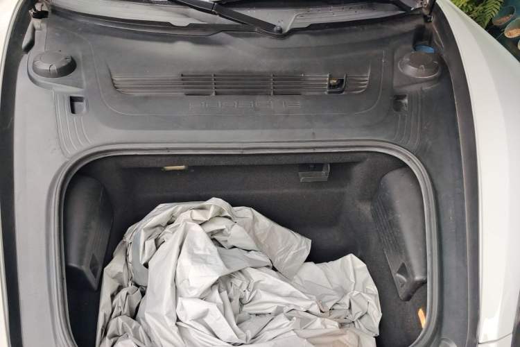 Used Porsche 718 2018 Boxster 2.0T Engine Bay