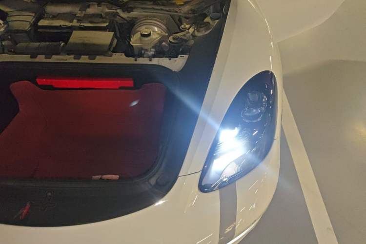 Used Porsche 718 2018 Cayman 2.0T Engine Bay Left