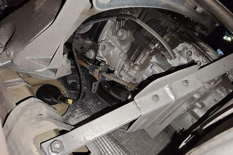 Used Porsche 718 2018 Cayman 2.0T Engine Bay Left