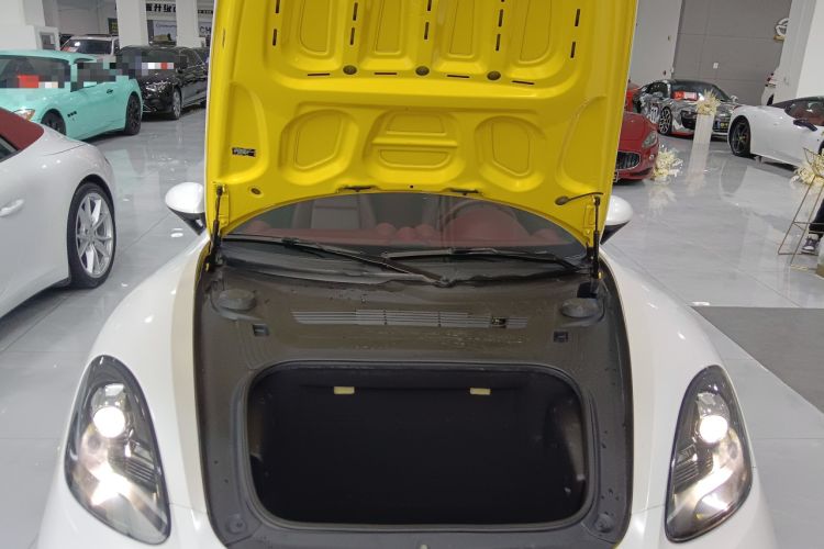 Used Porsche 718 2018 Boxster 2.0T Engine Bay