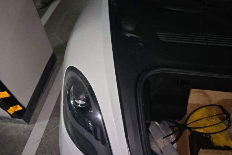 Used Porsche 718 2018 Cayman 2.0T Engine Bay Right