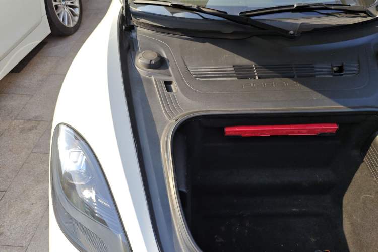 Used Porsche 718 2018 Boxster 2.0T Engine Bay Right