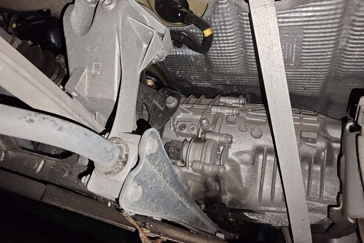 Used Porsche 718 2018 Cayman 2.0T Engine Bay Right
