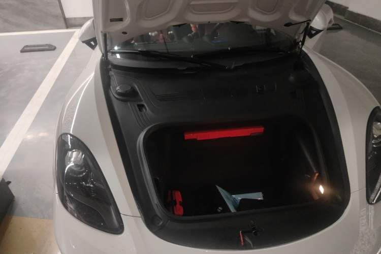 Used Porsche 718 2018 Cayman 2.0T Engine Bay Right