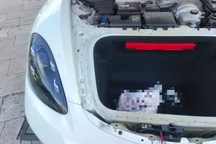 Used Porsche 718 2018 Cayman 2.0T Engine Bay Right