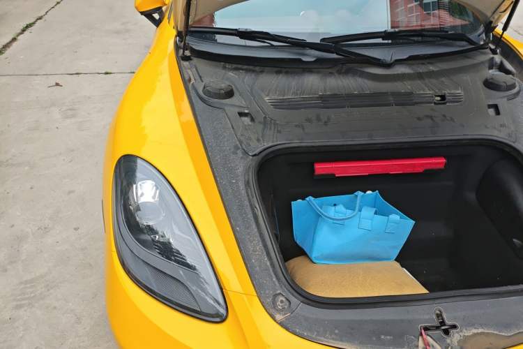 Used Porsche 718 2018 Boxster 2.0T Engine Bay Right