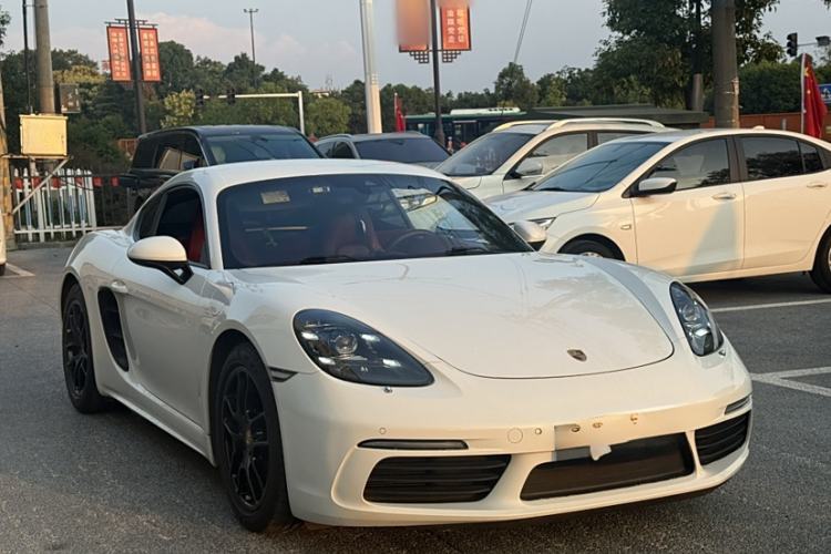 Used Porsche 718 2018 Cayman 2.0T Exterior 2