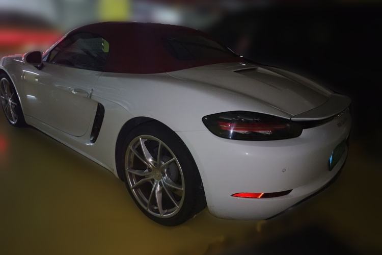Used Porsche 718 2018 Boxster 2.0T Exterior 3