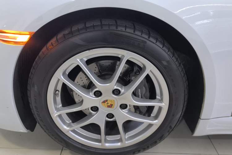 Used Porsche 718 2018 Cayman 2.0T Exterior 4