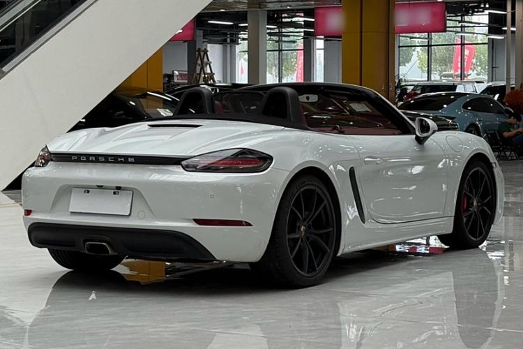 Used Porsche 718 2018 Boxster 2.0T Exterior 4
