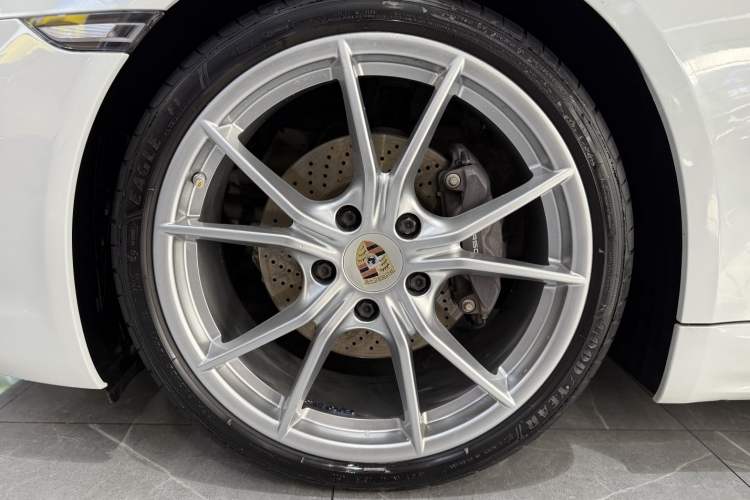 Used Porsche 718 2018 Cayman 2.0T Exterior 4