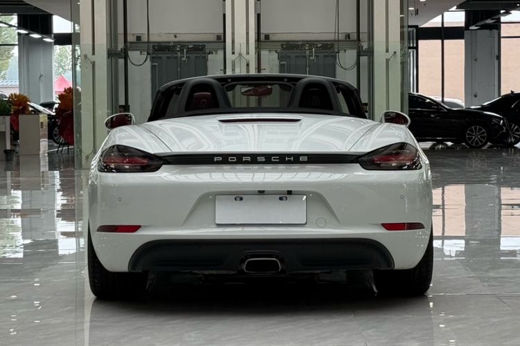 Used Porsche 718 2018 Boxster 2.0T Exterior 6