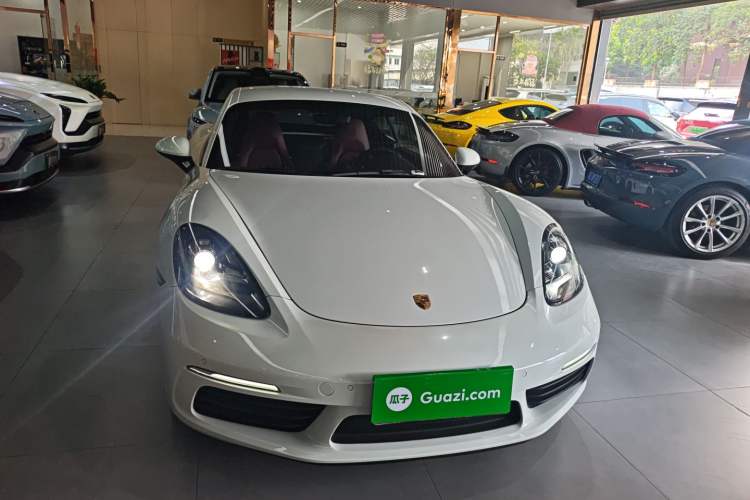 Used Porsche 718 2018 Cayman 2.0T Front