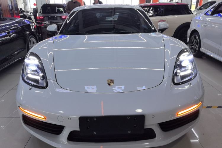 Used Porsche 718 2018 Cayman 2.0T Front