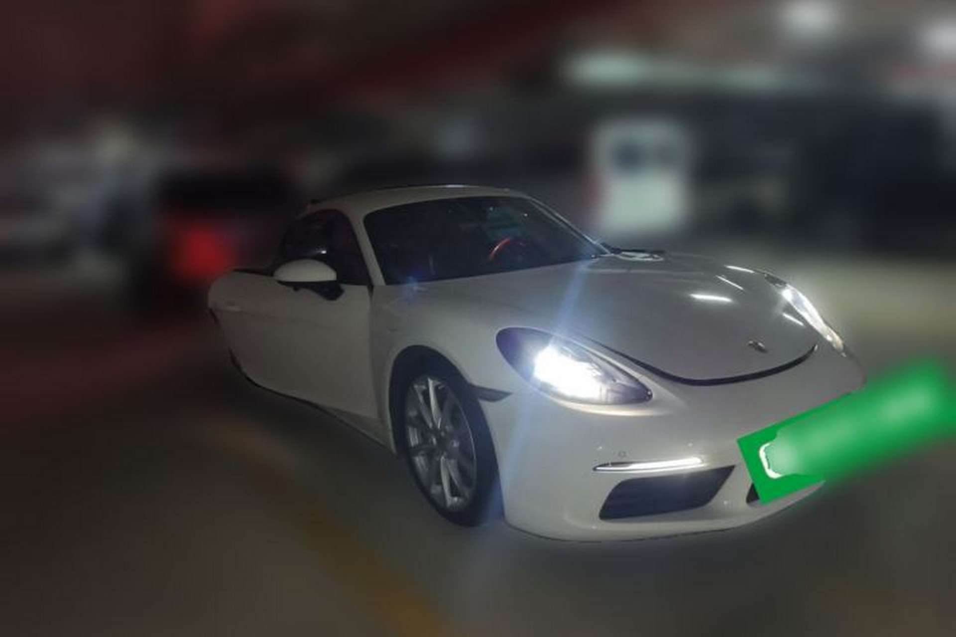 Used Porsche 718 2018 Cayman 2.0T Front Right 45 Deg