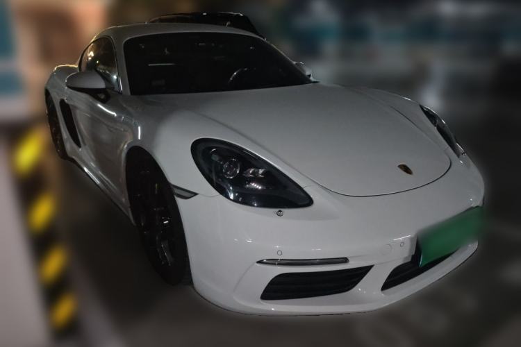 Used Porsche 718 2018 Cayman 2.0T Front Right 45 Deg