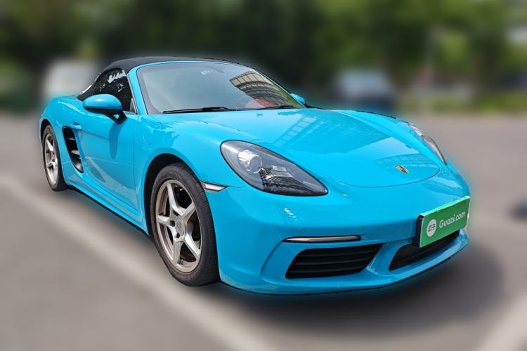Used Porsche 718 2018 Boxster 2.0T Front Right 45 Deg
