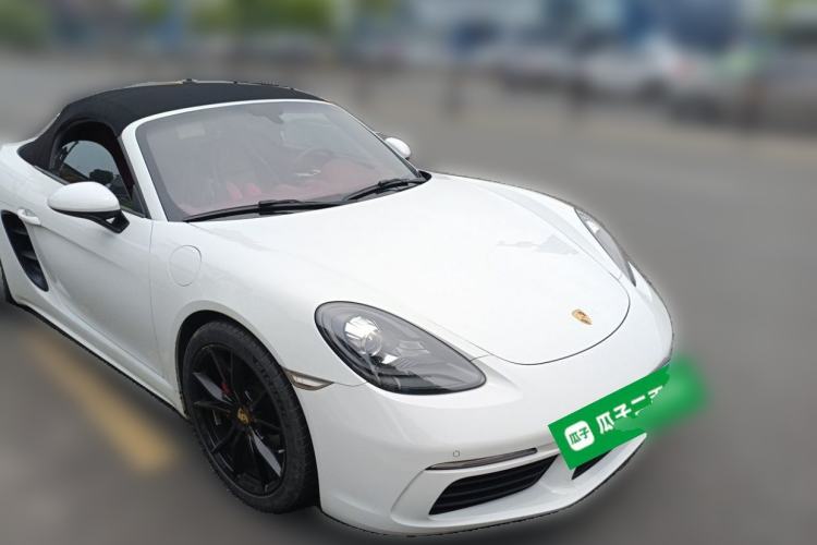Used Porsche 718 2018 Boxster 2.0T Front Right 45 Deg